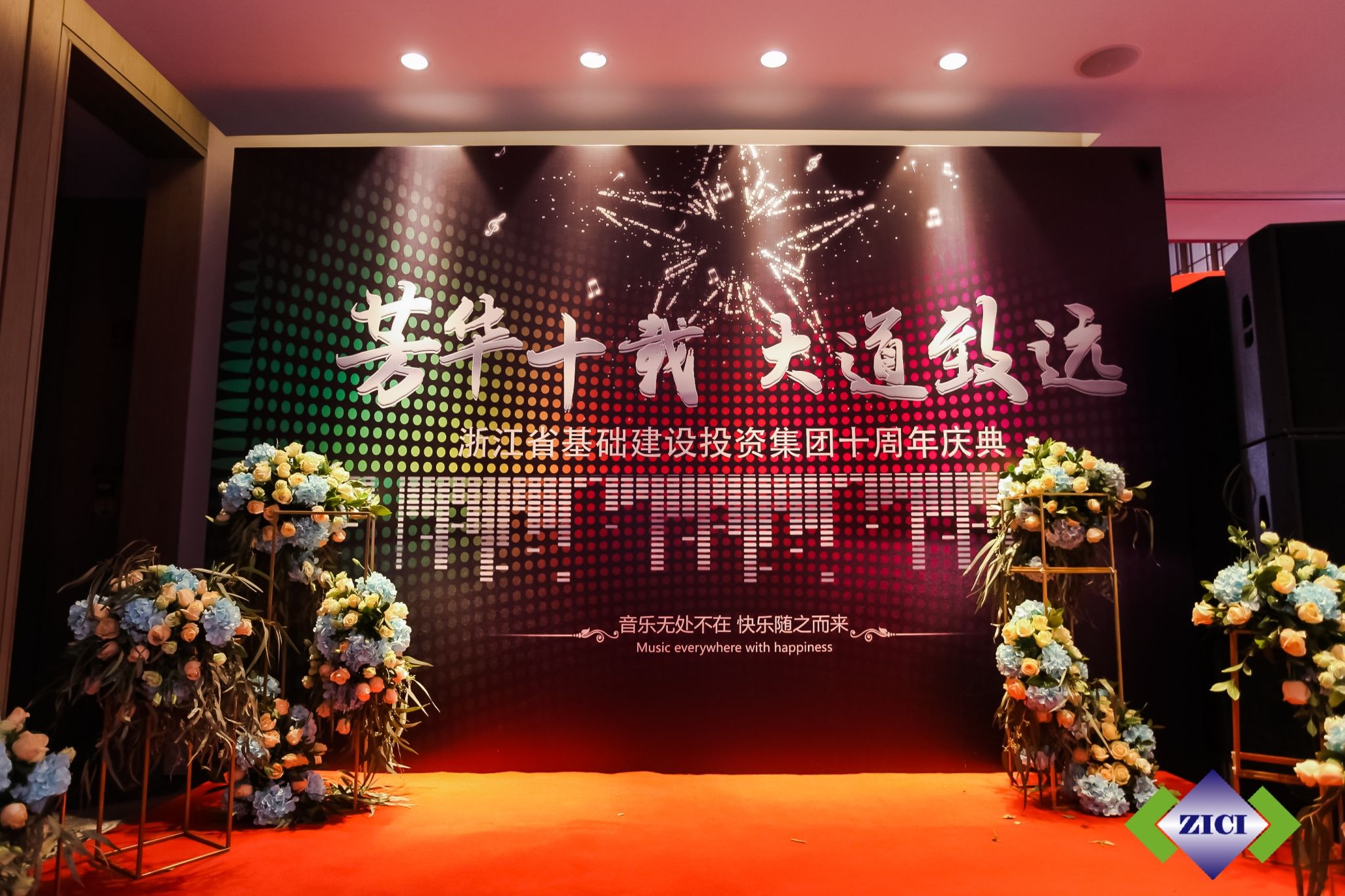 1523330215765306Uzus.jpg 5192388.jpg