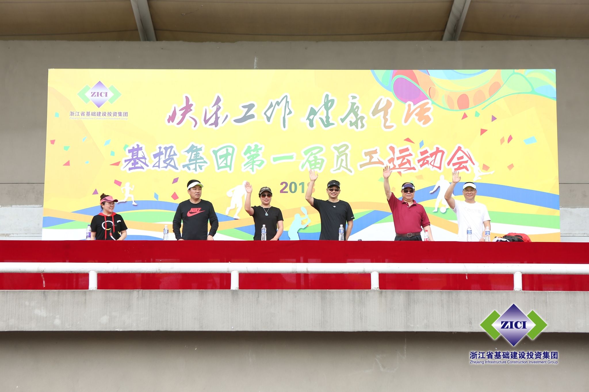 1526279466247320tUWz.jpg 6336792.jpg