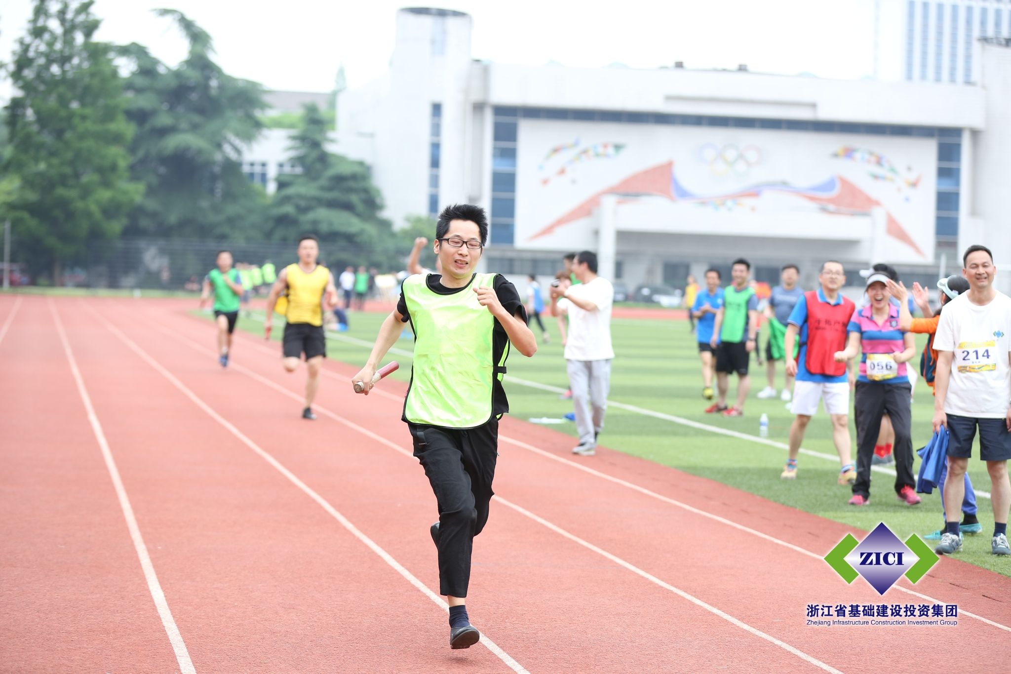 1526280313616345OIon.jpg 6332548.jpg