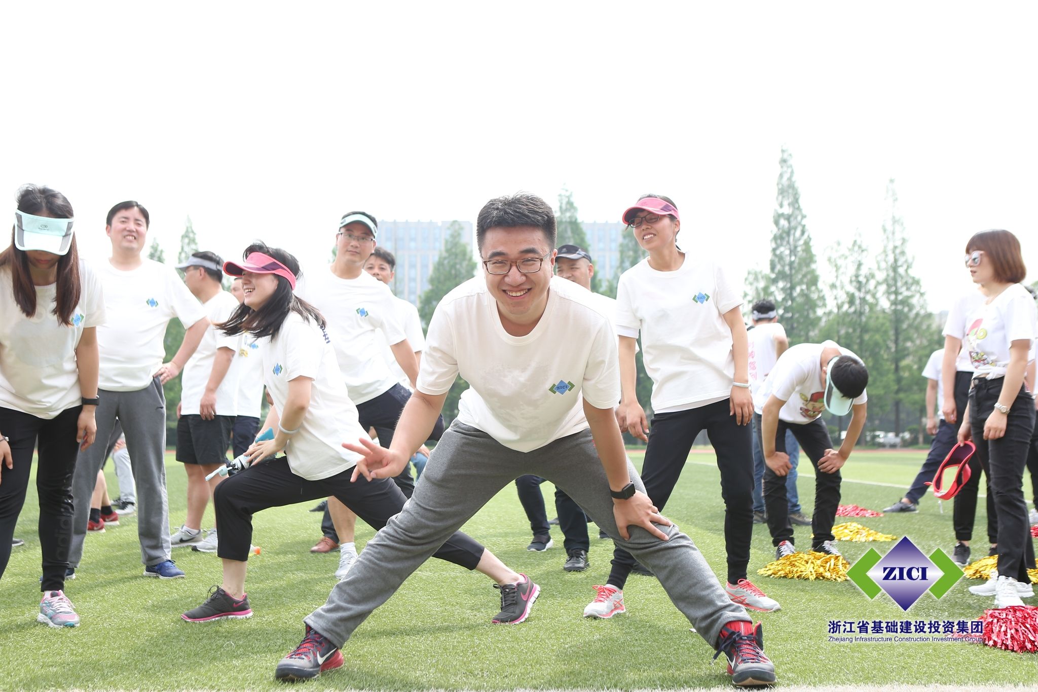 1526280936466501ZaBI.jpg 6346891.jpg