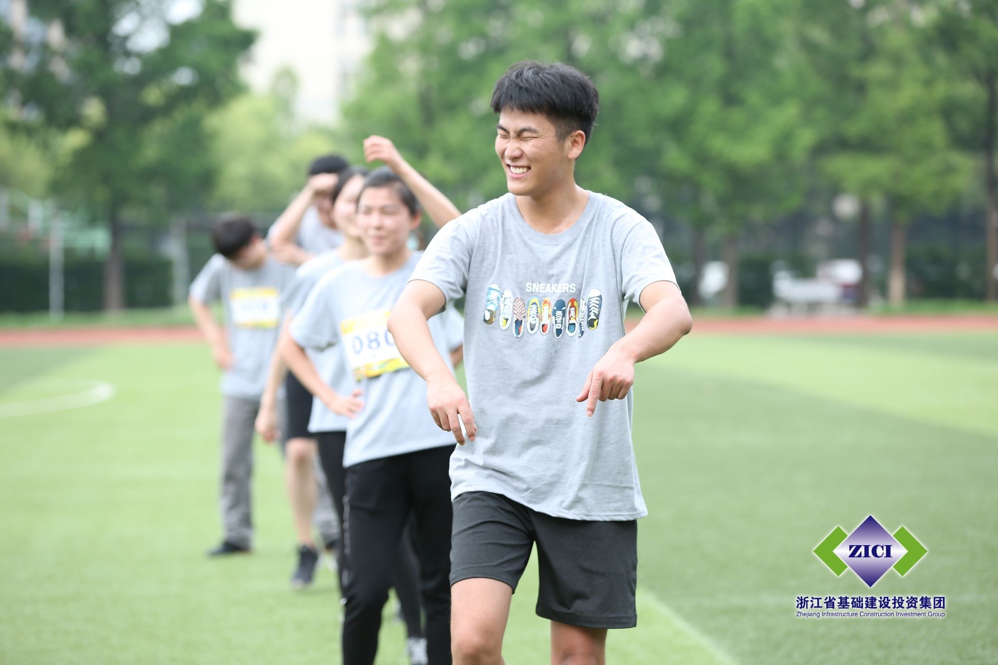 1526280979728142oAEa.jpg 6342039.jpg