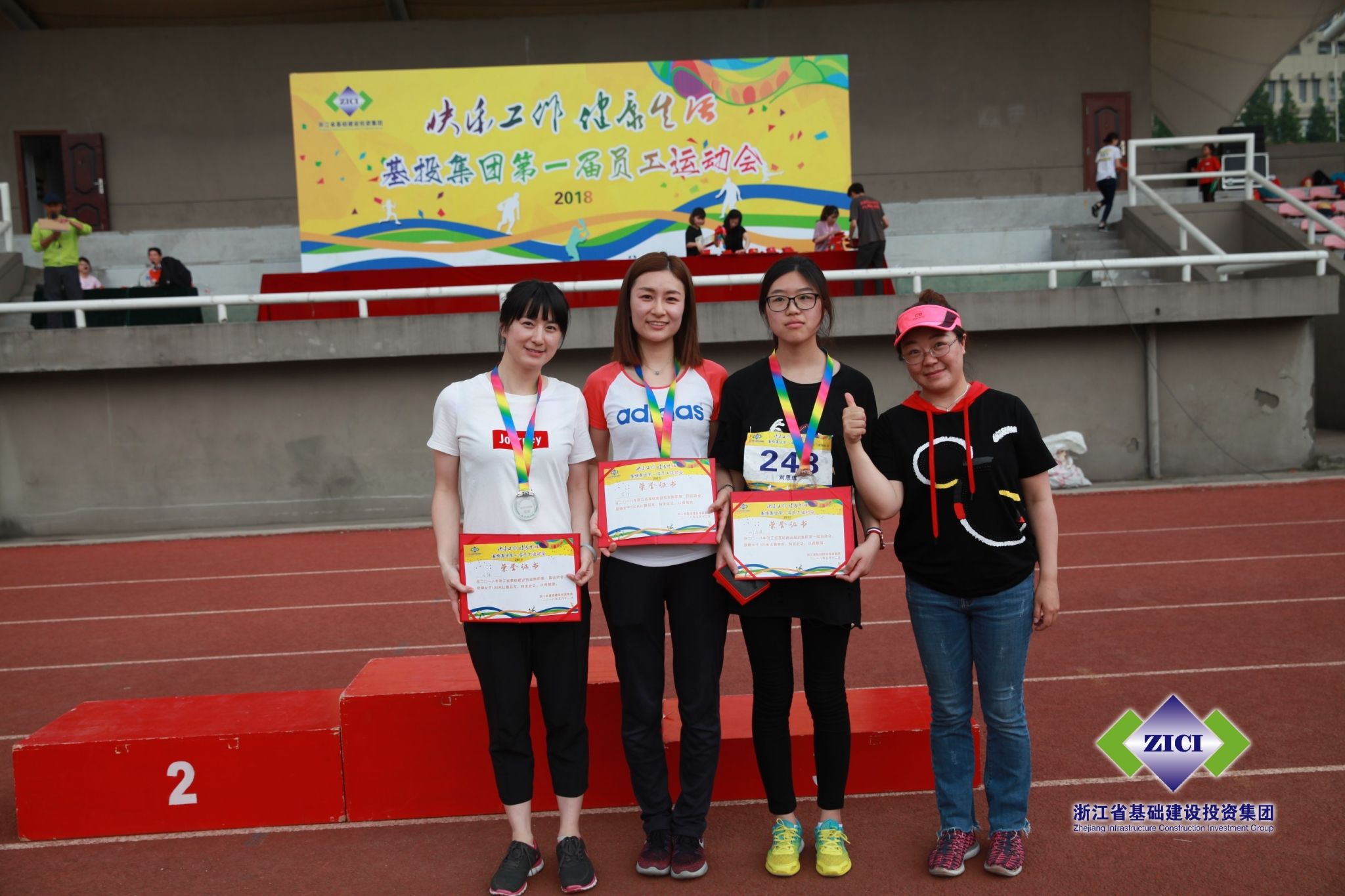 15262810818631997QcN.jpg 6345532.jpg