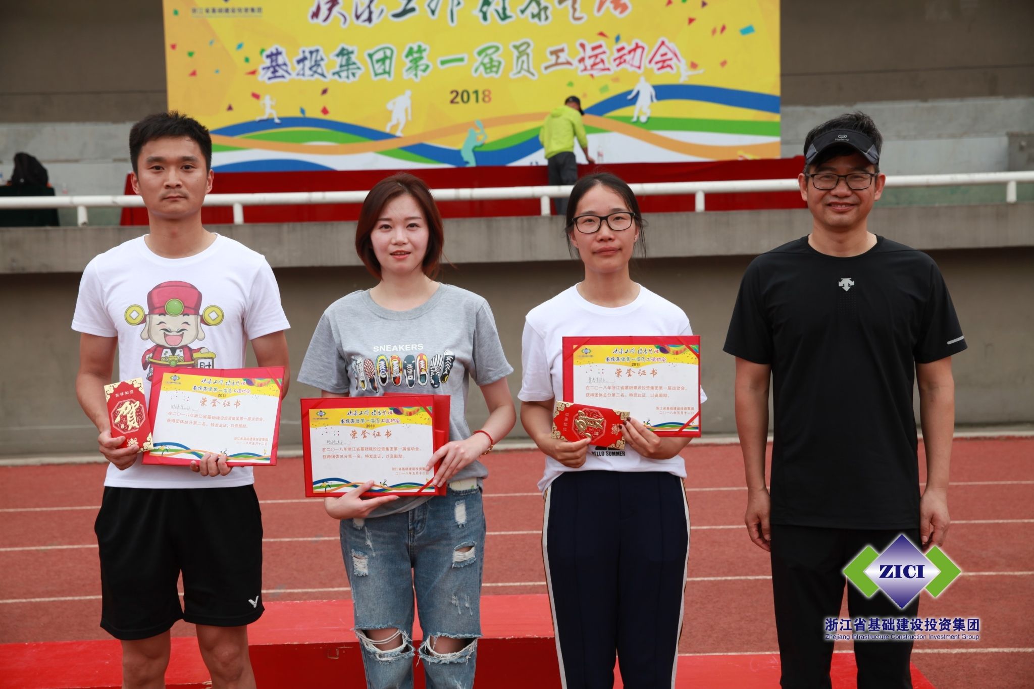 1526281292226214rnxL.jpg 6345661.jpg